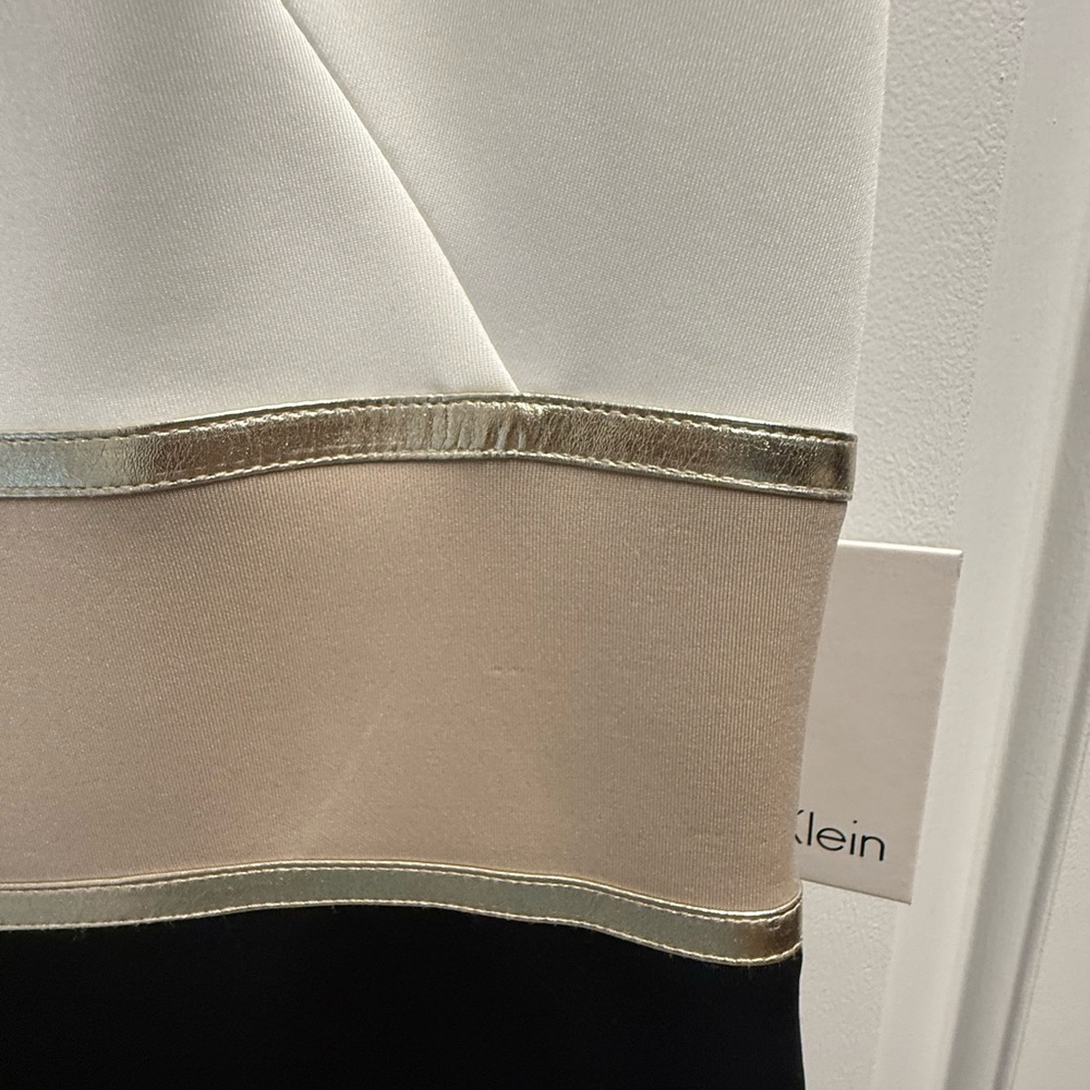 NWT Calvin Klein Women's Black White Gold Colorblocked Sheath Dress ~Size 8 - Picture 4 of 13